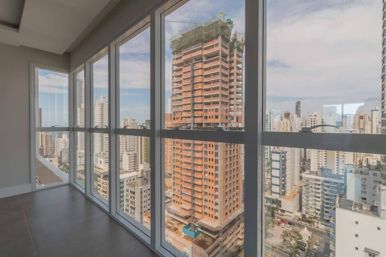Foto do imóvel Apartamento com 03 suítes no Edifício Exuberance á venda em Balneário Camboriú