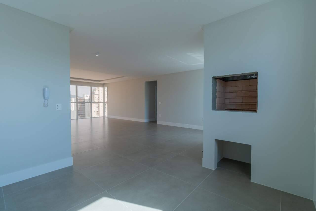 Foto do imóvel Apartamento com 03 suítes no Edifício Exuberance á venda em Balneário Camboriú