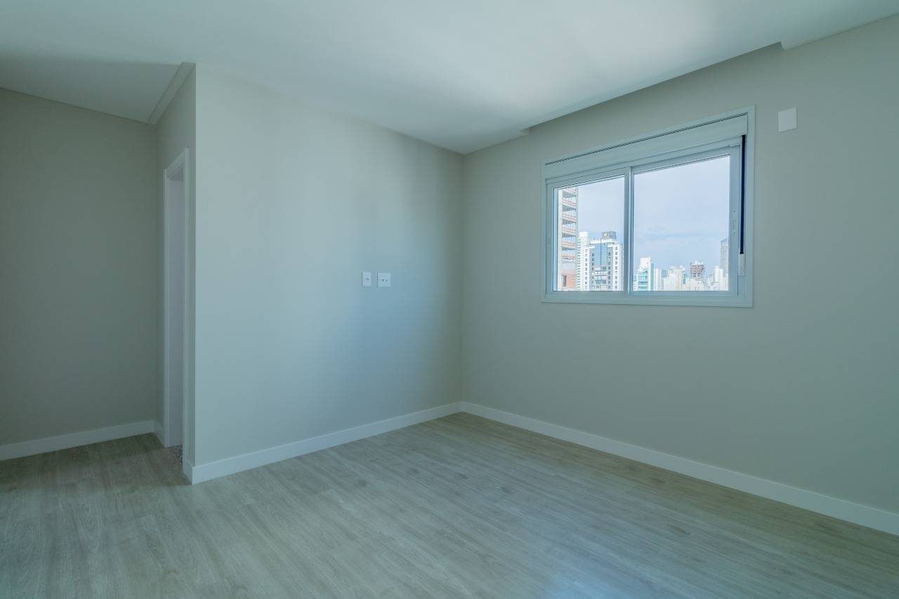 Foto do imóvel Apartamento no Edifício Exuberance Residence com 03 suítes á venda no Centro em Balneário Camboriú