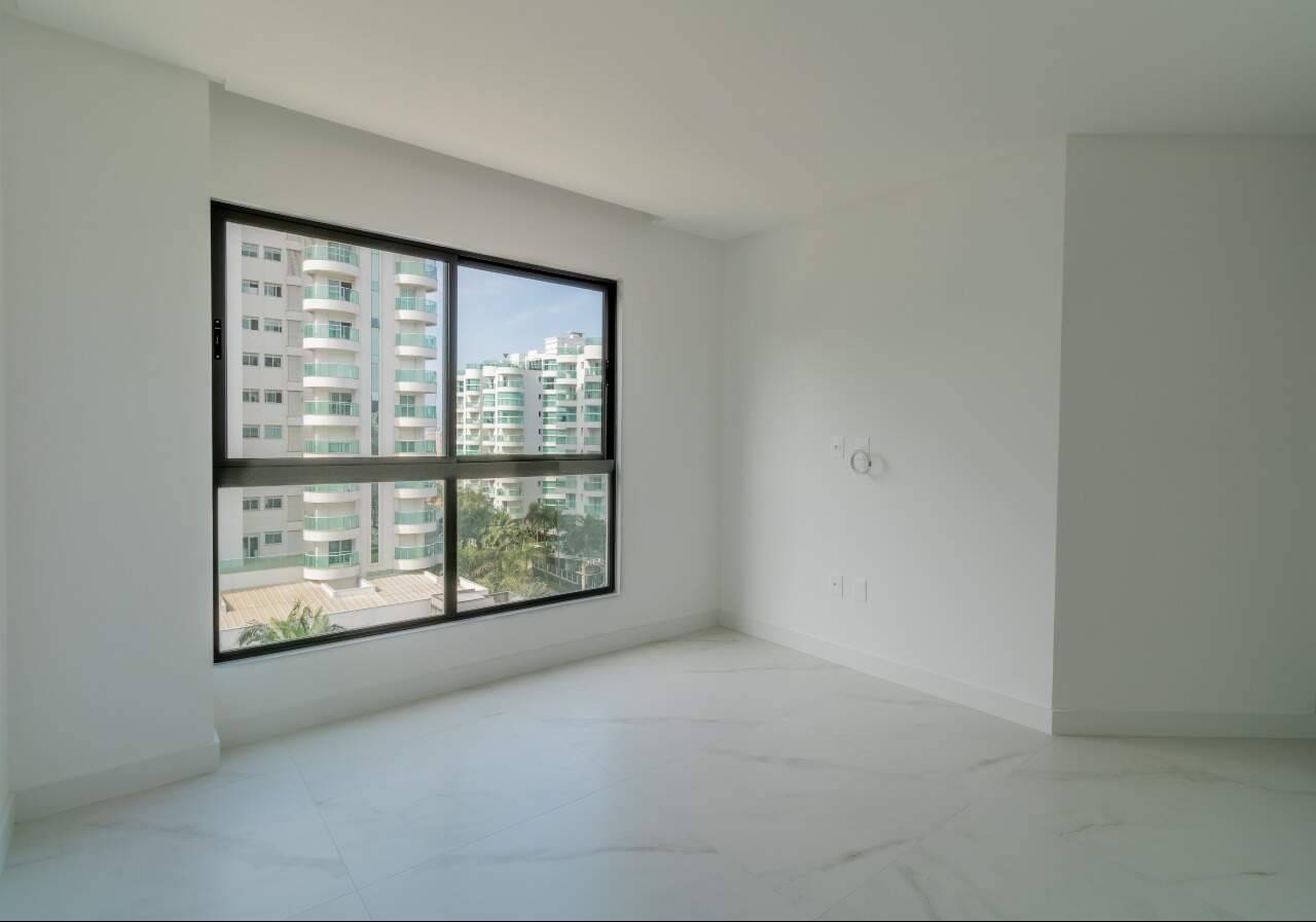Foto do imóvel Apartamento 3 Suítes à Venda – 152m² na Praia Brava, Itajaí