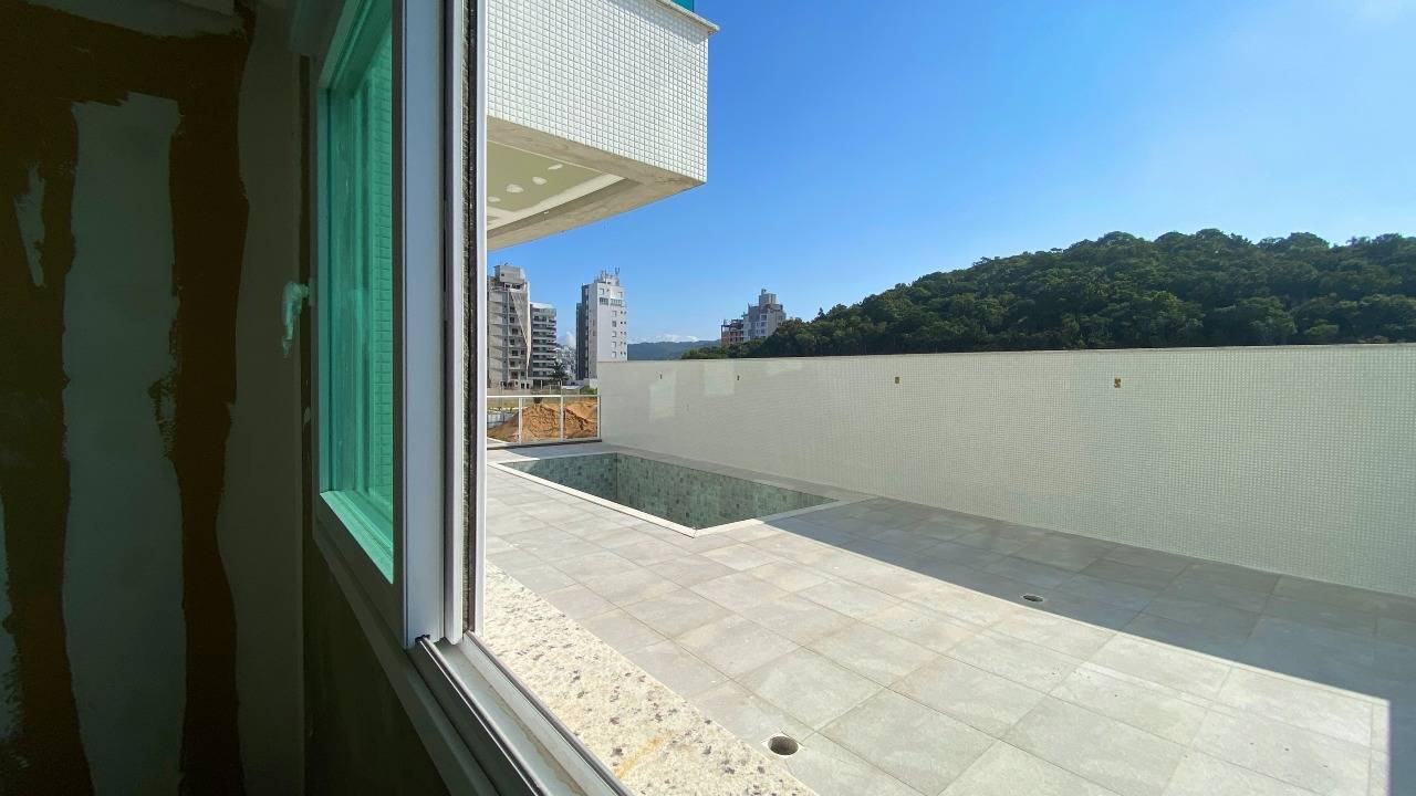Foto do imóvel Apartamento na Reserva Figueira Brava Beach Itajaí com 3 suítes e 151m²