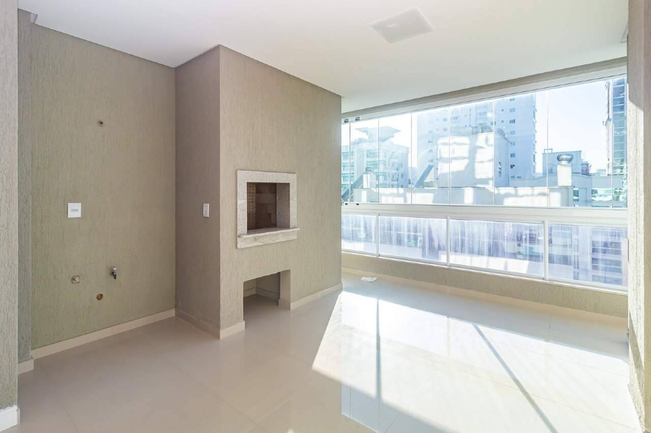 Foto do imóvel Apartamento 3 Suítes no Residencial Valência Meia Praia Itapema