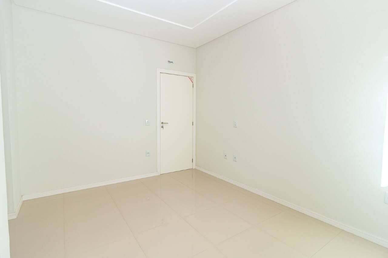 Foto do imóvel Apartamento 3 Suítes no Residencial Valência Meia Praia Itapema