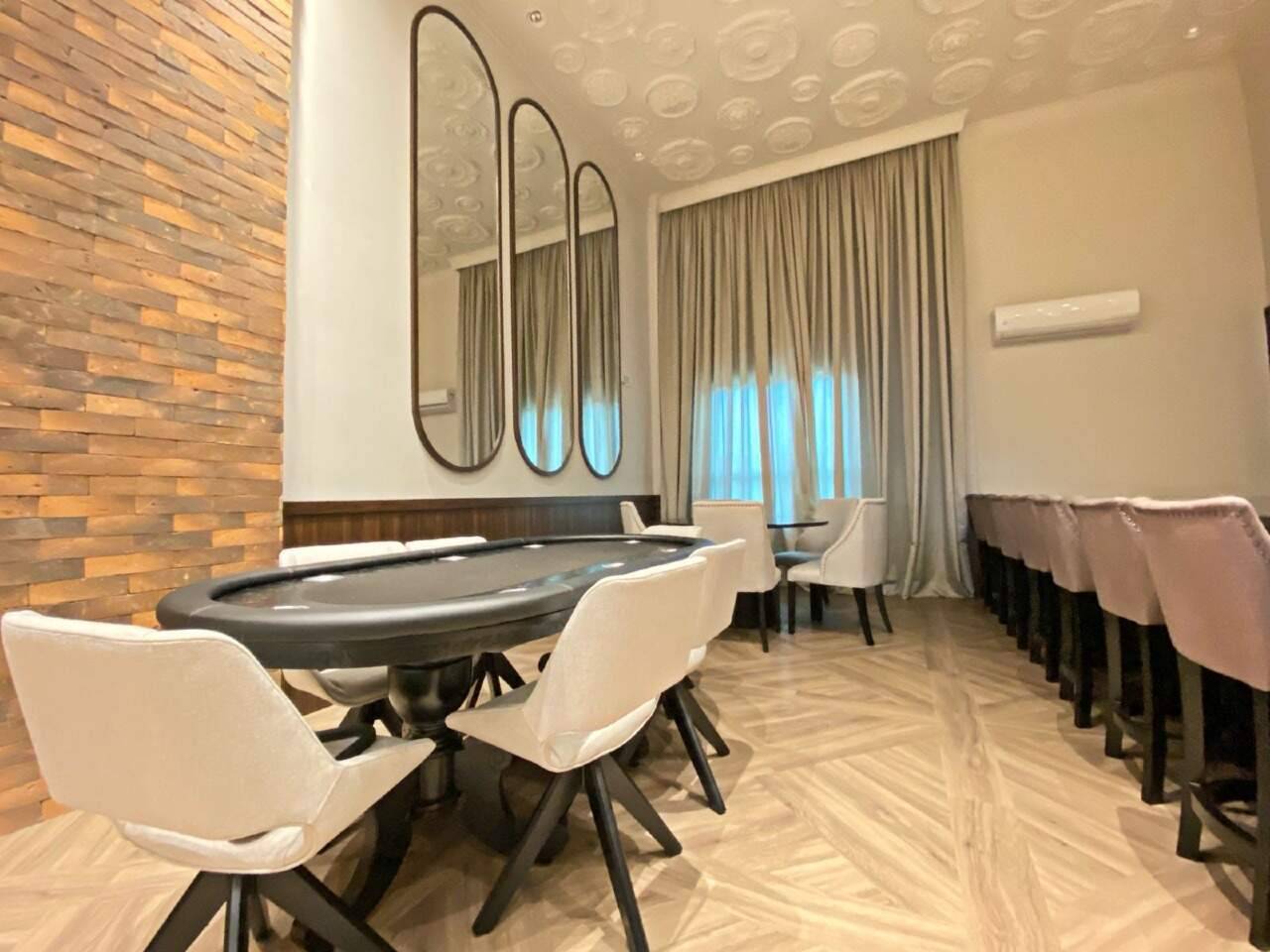Foto do imóvel Apartamento Frente Mar com 4 Suítes no La Vie Residence | Meia Praia, Itapema
