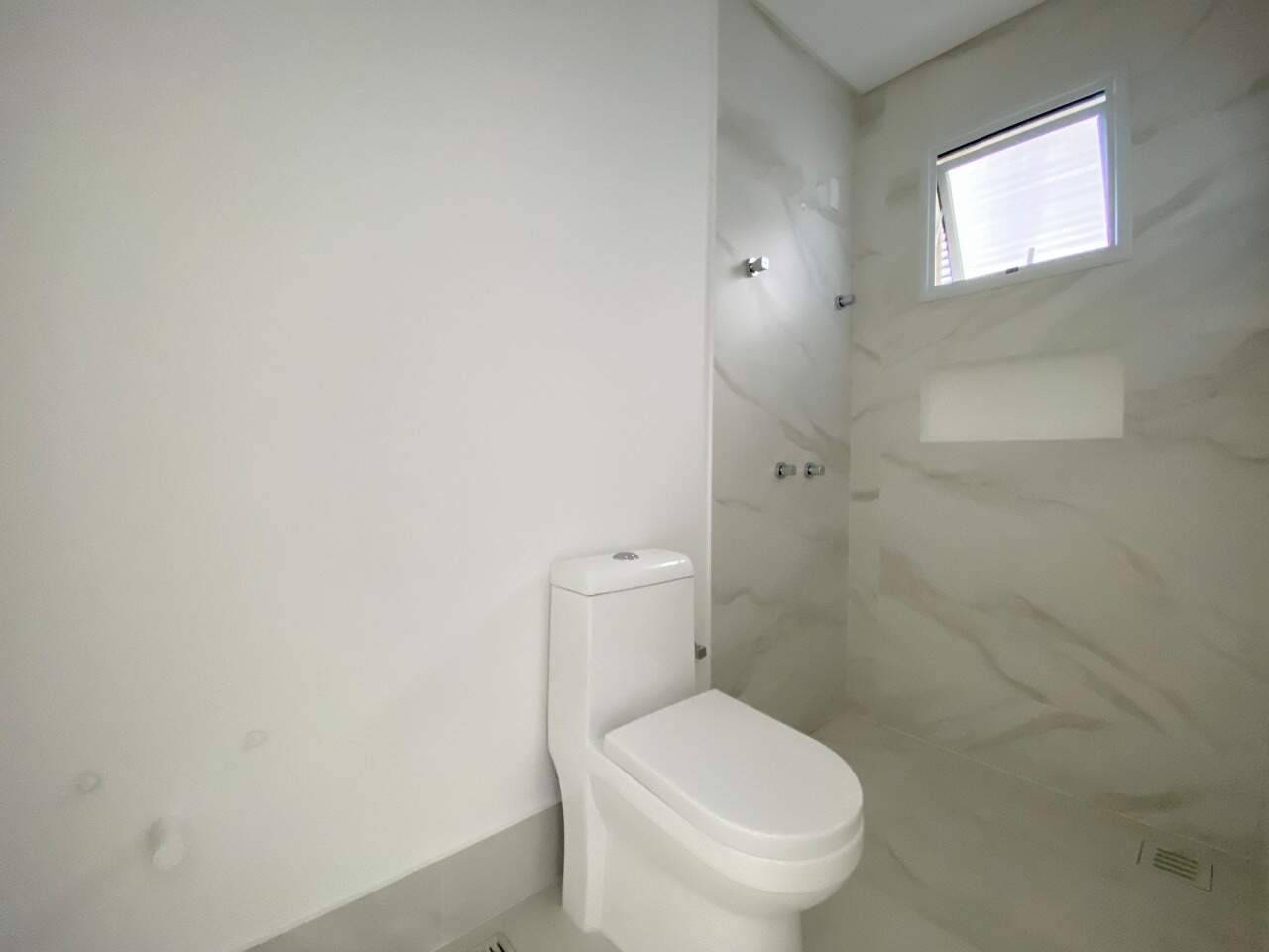 Foto do imóvel Apartamento Frente Mar com 4 Suítes no La Vie Residence | Meia Praia, Itapema
