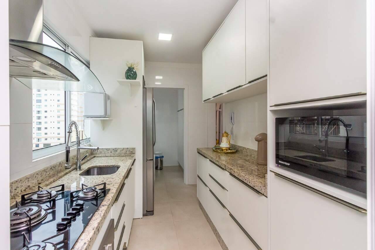 Foto do imóvel Apartamento 160m² no Edifício Aleandro Beber – Meia Praia Itapema