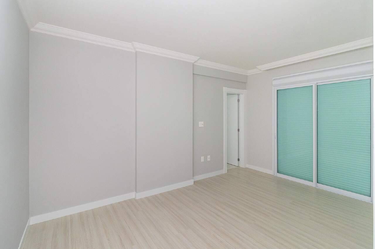 Foto do imóvel Apartamento Piazza De Fiori na Meia Praia em Itapema 