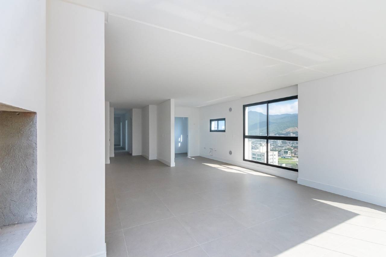 Foto do imóvel Apartamento de 137m² no Edifício Dom Benedito Itapema