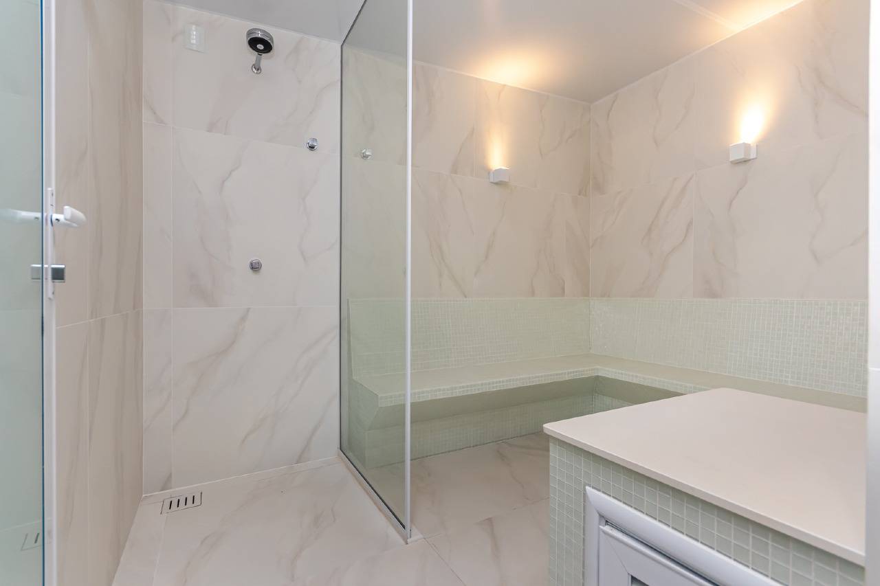 Foto do imóvel Apartamento 4 suítes no Edifício La Belle – 196m² a 60m do mar em Meia Praia, Itapema