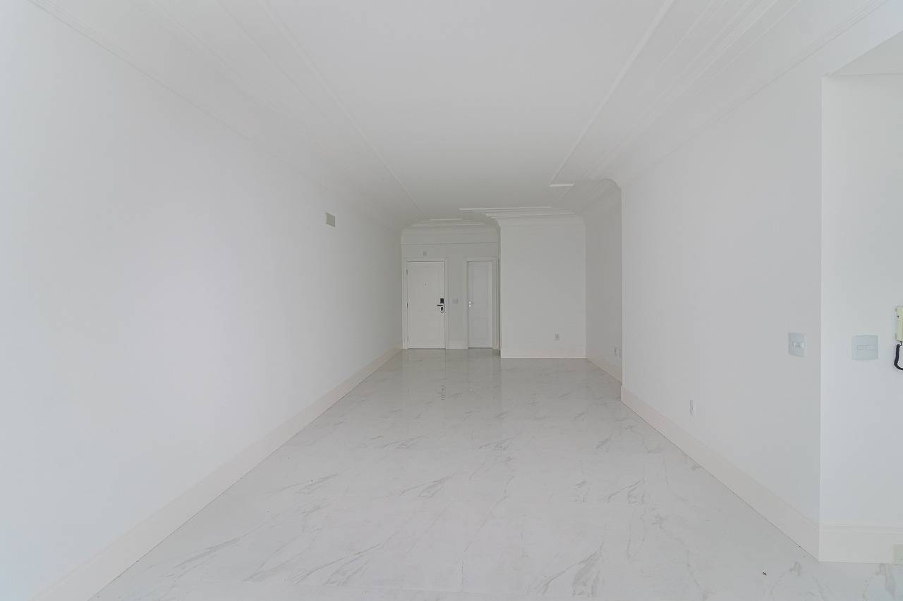 Foto do imóvel Apartamento de 4 suítes no Ed. Belvedere no Centro de Itapema