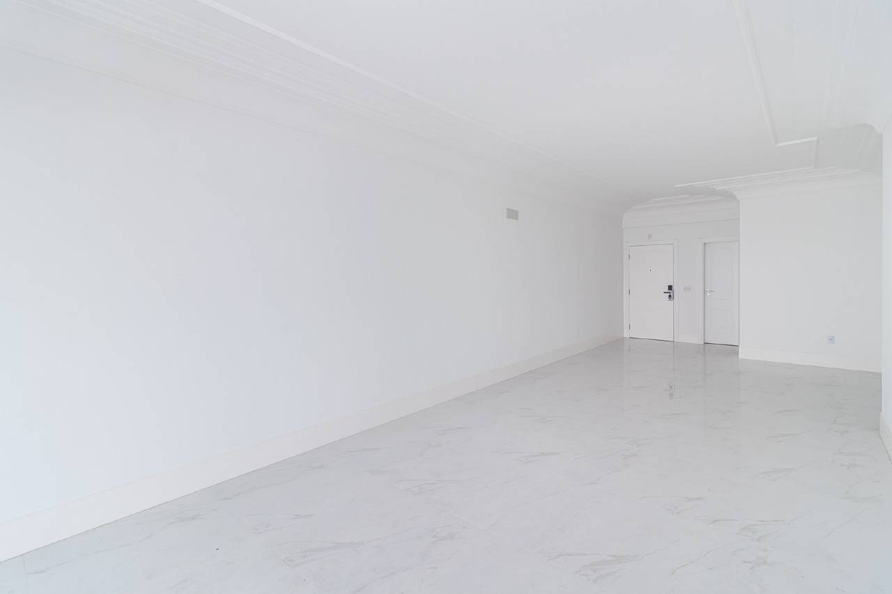 Foto do imóvel Apartamento de 4 suítes no Ed. Belvedere no Centro de Itapema
