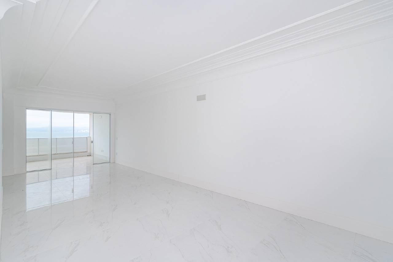 Foto do imóvel Apartamento de 4 suítes no Ed. Belvedere no Centro de Itapema
