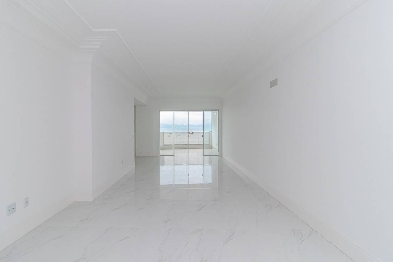 Foto do imóvel Apartamento de 4 suítes no Ed. Belvedere no Centro de Itapema