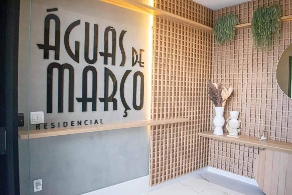 Foto do imóvel Apartamento 3 Suítes à Venda no Edifício Águas de Março – Meia Praia, Itapema