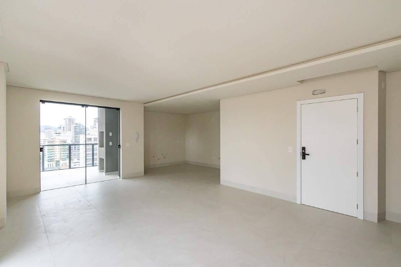 Foto do imóvel Apartamento 3 Suítes à Venda no Edifício Águas de Março – Meia Praia, Itapema