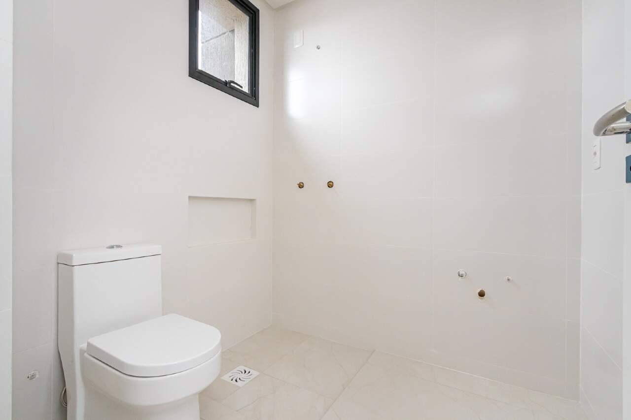 Foto do imóvel Apartamento 3 Suítes à Venda no Edifício Águas de Março – Meia Praia, Itapema