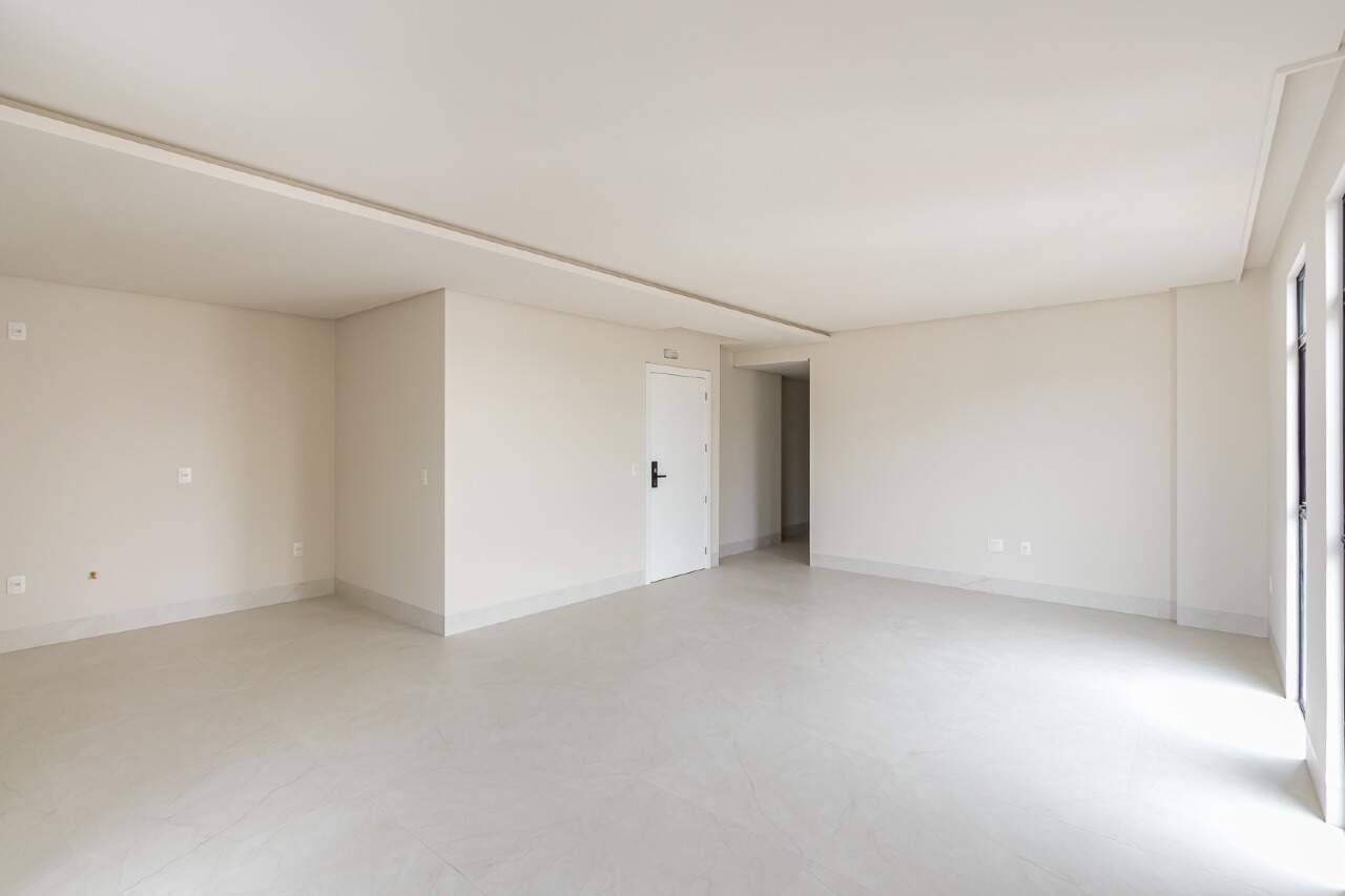 Foto do imóvel Apartamento 3 Suítes à Venda no Edifício Águas de Março – Meia Praia, Itapema