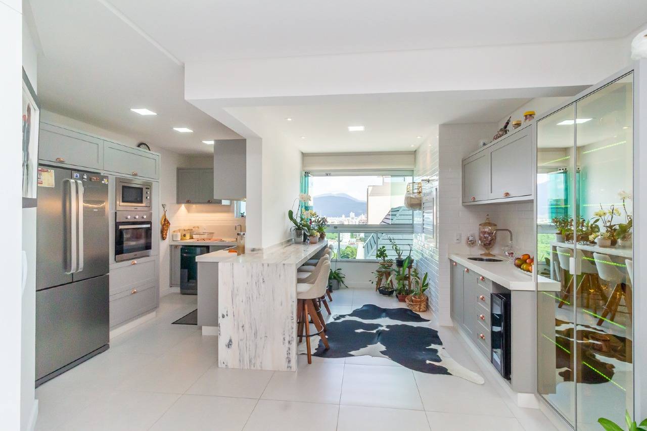 Foto do imóvel Apartamento mobiliado no Elohim Itapema com 3 suítes e 110m²