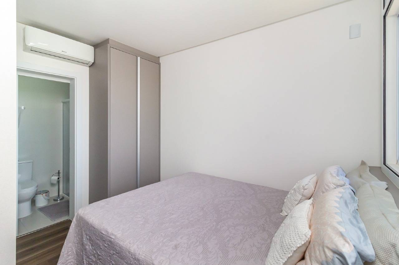 Foto do imóvel Apartamento mobiliado no Elohim Itapema com 3 suítes e 110m²