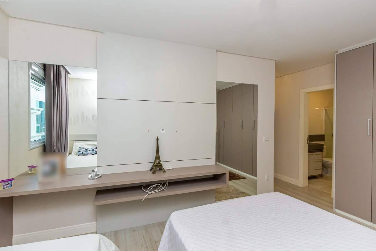 Foto do imóvel Apartamento a venda no Edificio Le Grand Parc com 04 Quartos sendo 04 Suites em Itapema Centro