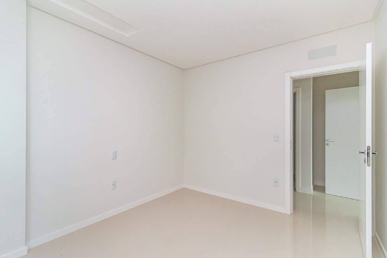 Foto do imóvel Apartamento com 3 suítes em Meia Praia, Itapema/SC.