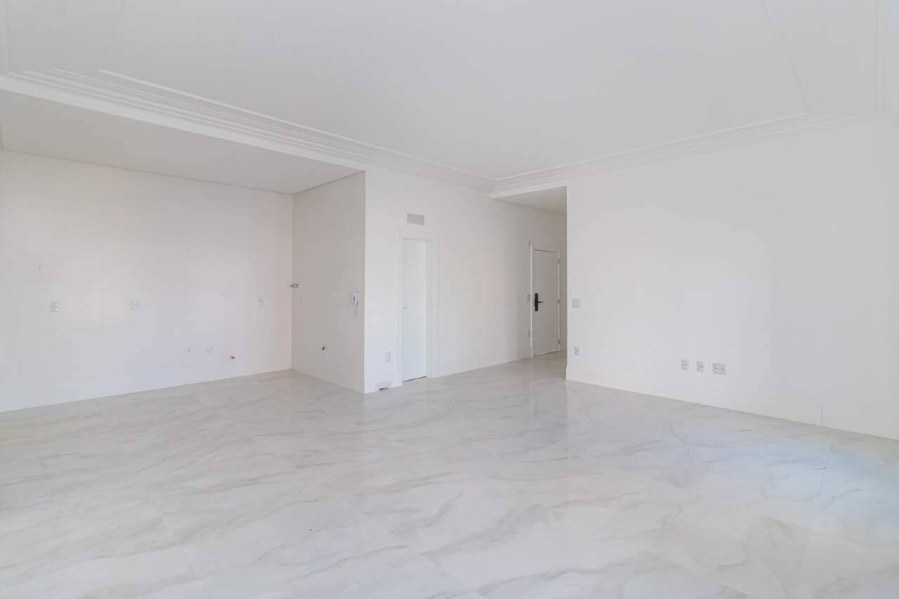 Foto do imóvel Apartamento 4 suítes no Edifício La Belle – 196m² a 60m do mar em Meia Praia, Itapema