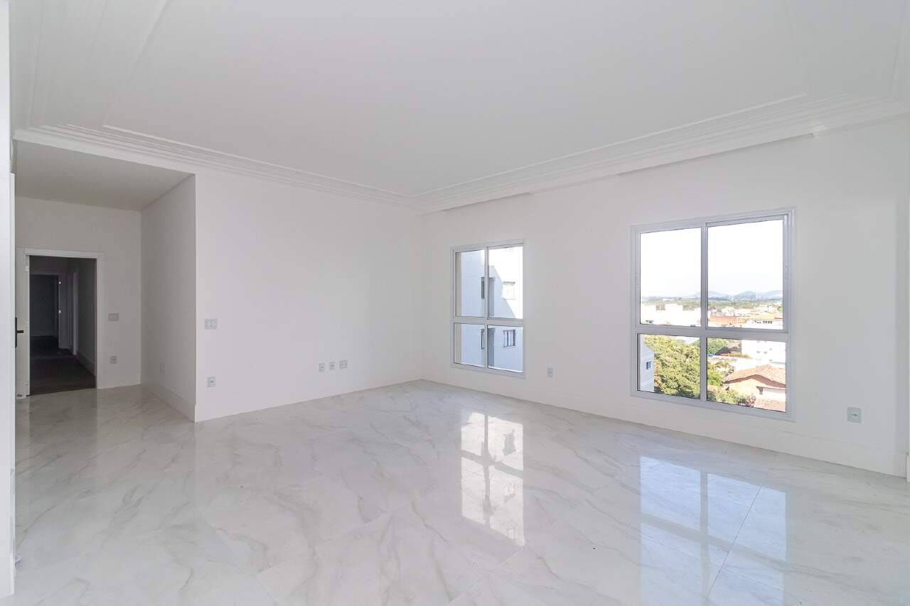 Foto do imóvel Apartamento 4 suítes no Edifício La Belle – 196m² a 60m do mar em Meia Praia, Itapema