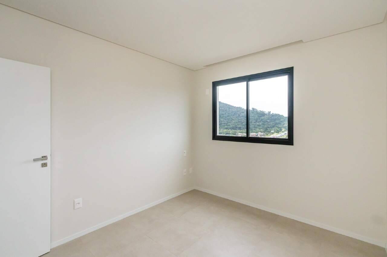 Foto do imóvel Apartamento com 3 Suítes no Edifício Dom Arthur em Itapema 