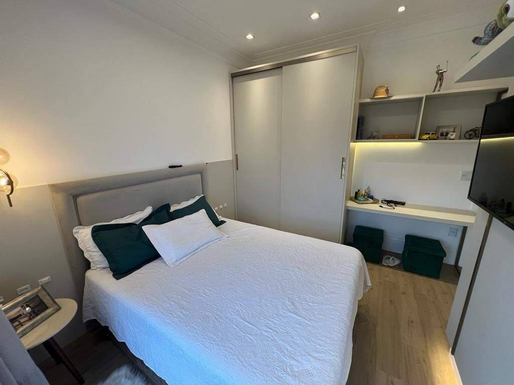 Foto do imóvel Apartamento no La Rivière com 3 suítes e 140m² frente mar – Meia Praia, Itapema