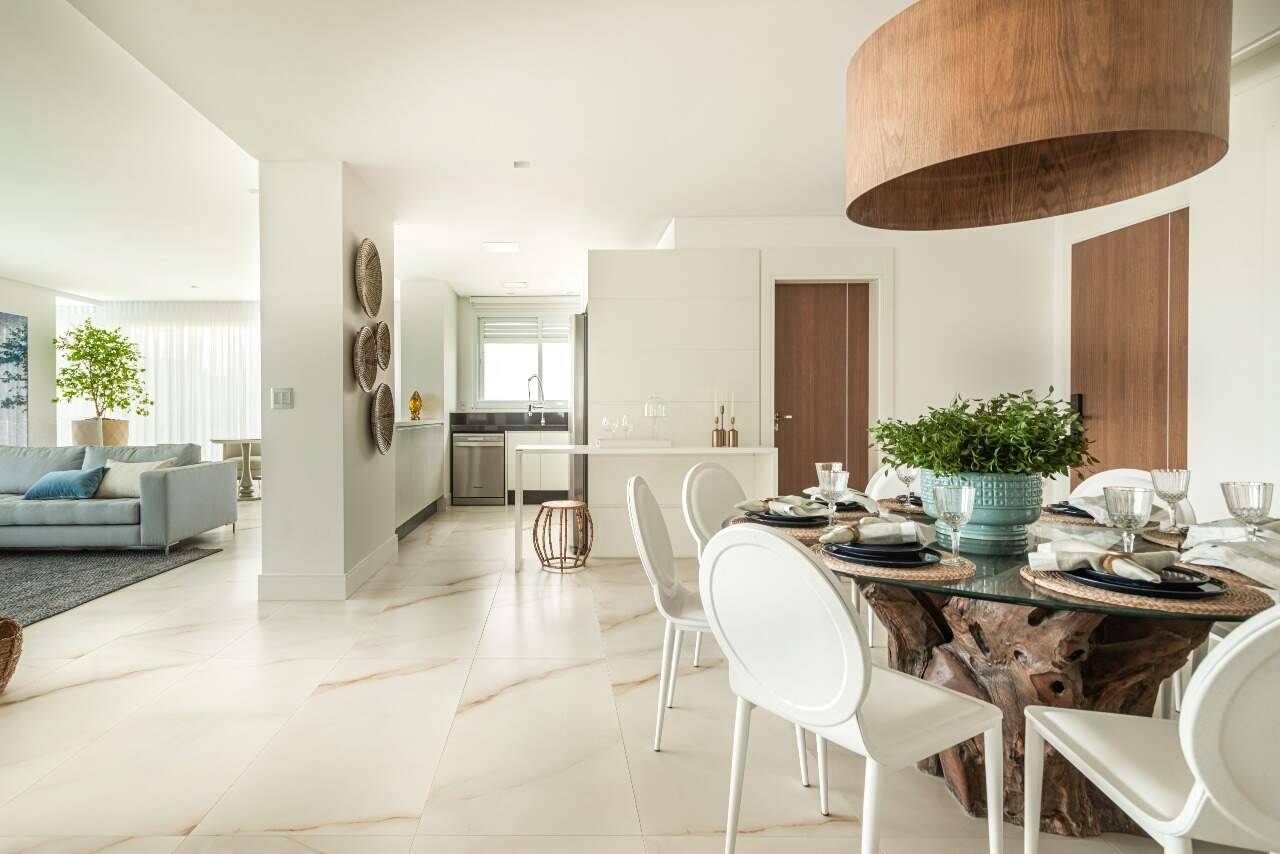 Foto do imóvel Apartamento mobiliado de 182m² no Marina Beach Tower com 3 suítes e marina exclusiva – Balneário Camboriú