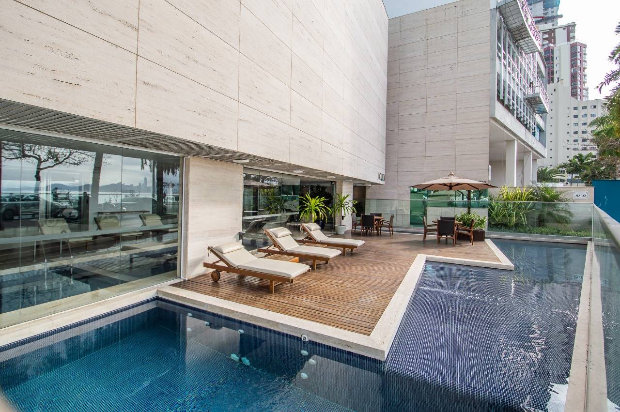 [Edificio] Apartamento à venda Acqualina Residence: Piscina 