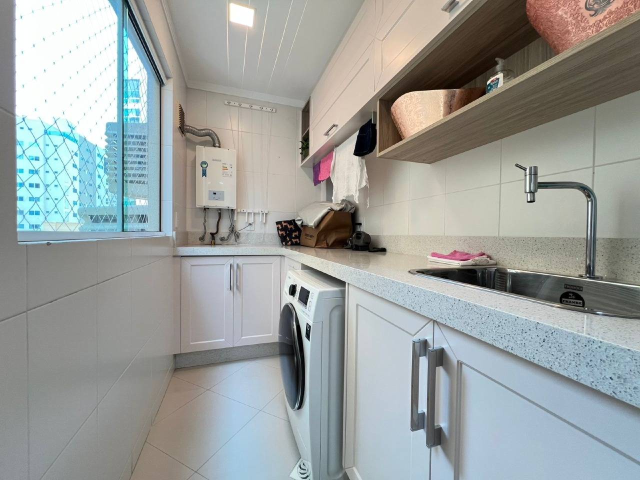 Foto do imóvel Apartamento mobiliado com vista para o mar a 300m da praia