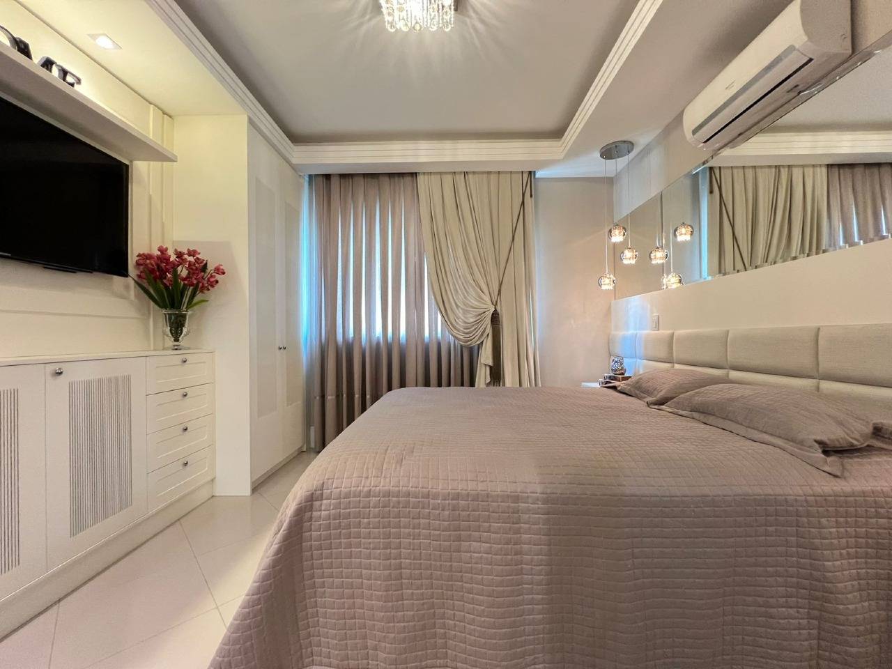 Foto do imóvel Apartamento mobiliado com vista para o mar a 300m da praia