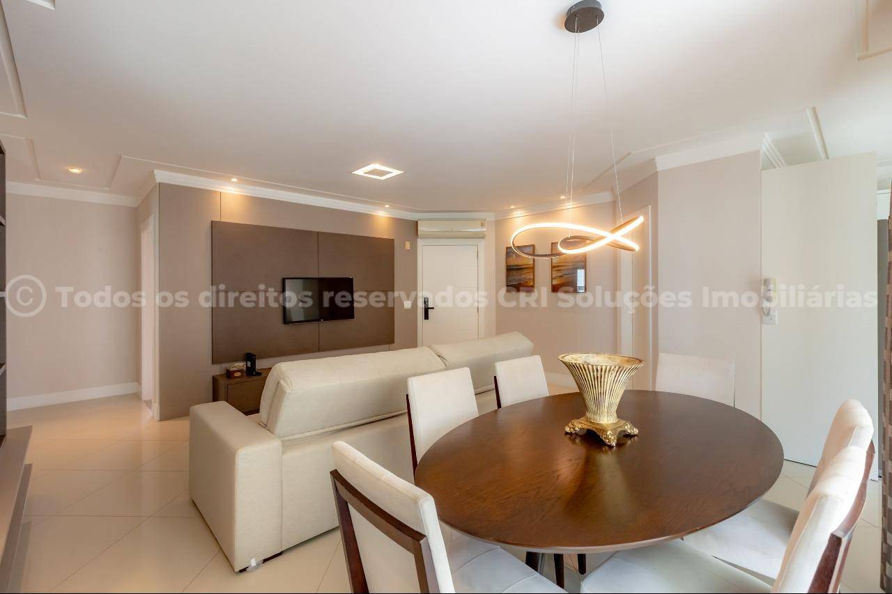 Foto do imóvel Apartamento com 3 quartos no Monte Bianco no Centro de Balneário Camboriú