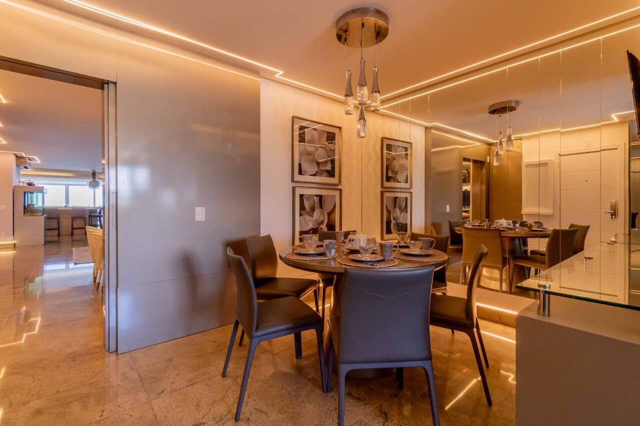 Foto do imóvel Apartamento Vista Mar com 06 suítes á venda no Edifício Victoria Residence no Centro de Balneário Camboriú