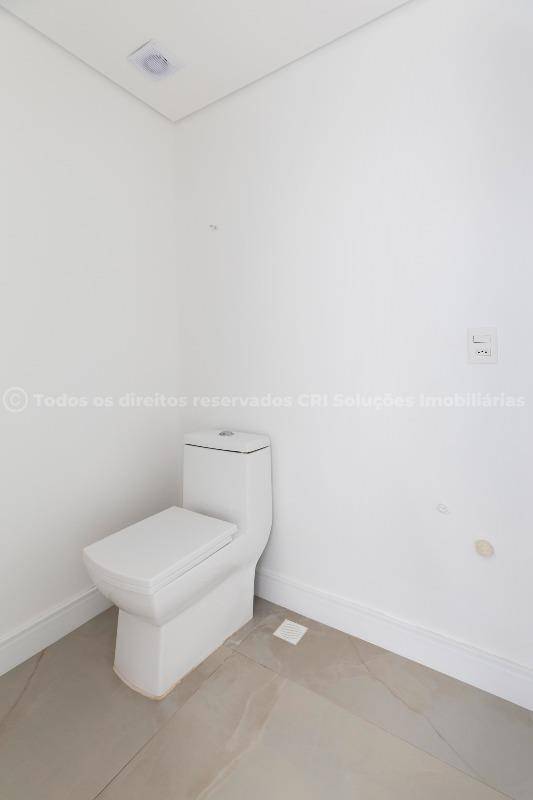 Foto do imóvel Apartamento de alto padrão na Praia Brava Itajaí com 4 suítes e 210m²