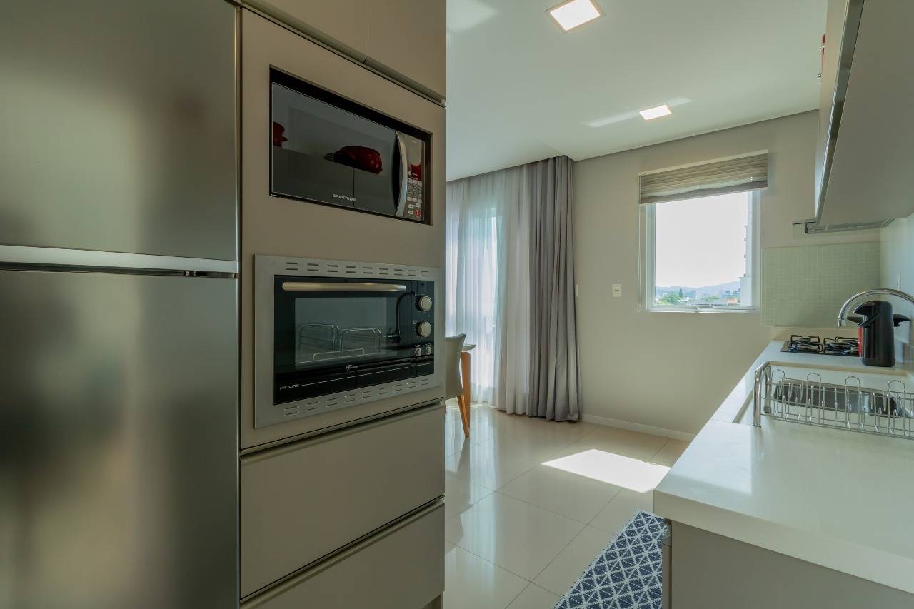Foto do imóvel Apartamento Mobiliado com 03 dormitórios sendo 01 Suíte no Solar Di Genova em Balneário Camboriú.