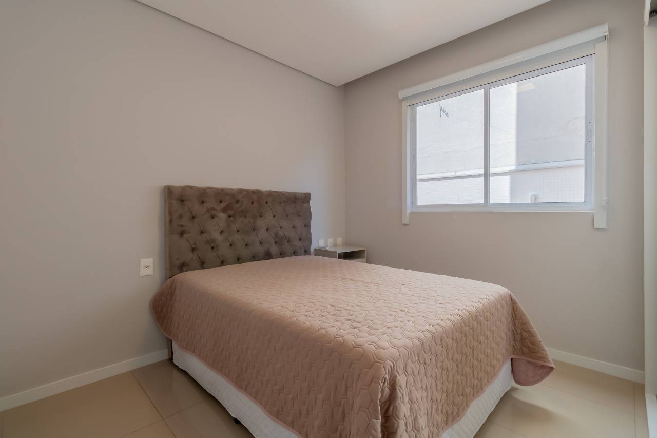 Foto do imóvel Apartamento Mobiliado com 03 dormitórios sendo 01 Suíte no Solar Di Genova em Balneário Camboriú.