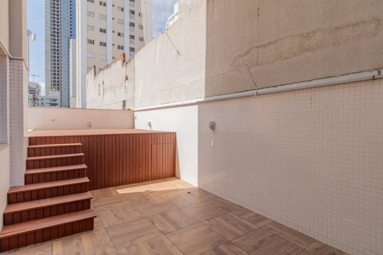 Foto do imóvel Apartamento Mobiliado com 03 dormitórios sendo 01 Suíte no Solar Di Genova em Balneário Camboriú.