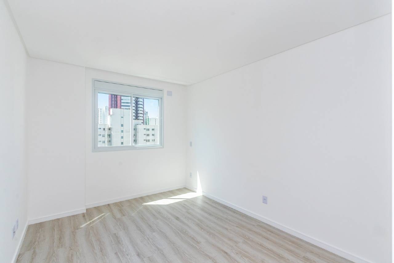Foto do imóvel Apartamento no Edifício Villa Alba | 4 Suítes, 5 Banheiros | Balneário Camboriú