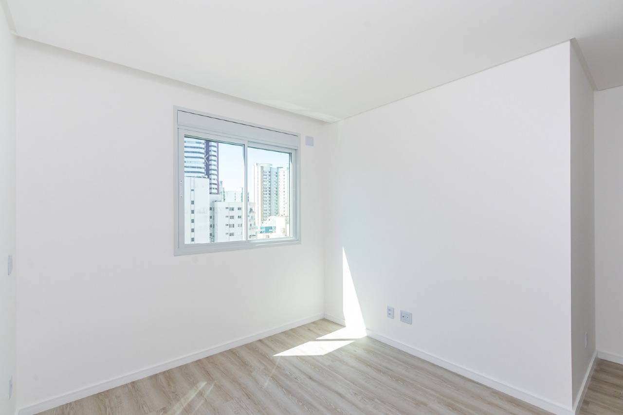 Foto do imóvel Apartamento no Edifício Villa Alba | 4 Suítes, 5 Banheiros | Balneário Camboriú
