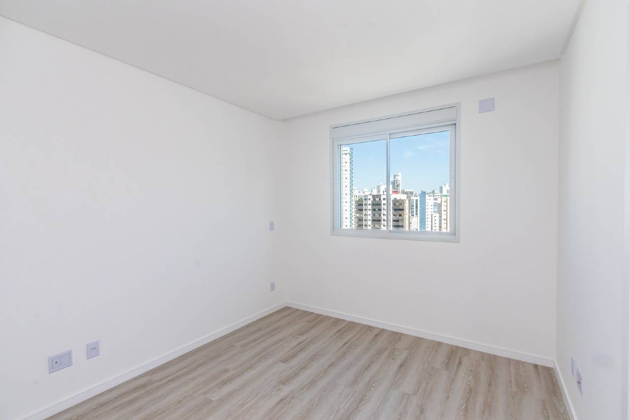 Foto do imóvel Apartamento no Edifício Villa Alba | 4 Suítes, 5 Banheiros | Balneário Camboriú