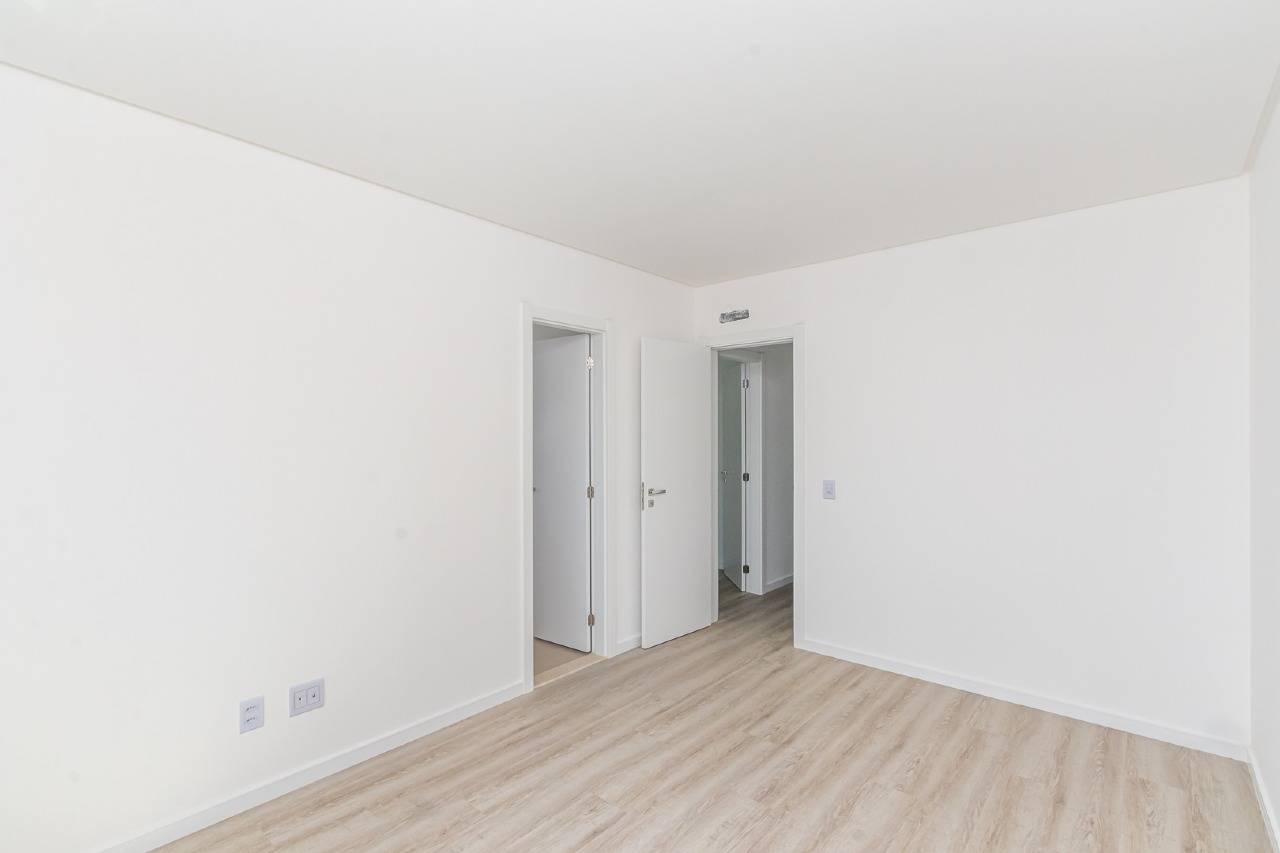 Foto do imóvel Apartamento no Edifício Villa Alba com 4 Suítes, 5 Banheiros e 3 Vagas no Centro de Balneário Camboriú