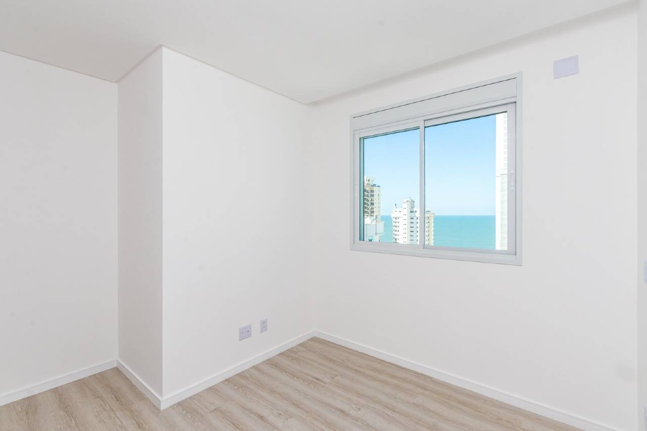 Foto do imóvel Apartamento no Edifício Villa Alba com 4 Suítes, 5 Banheiros e 3 Vagas no Centro de Balneário Camboriú