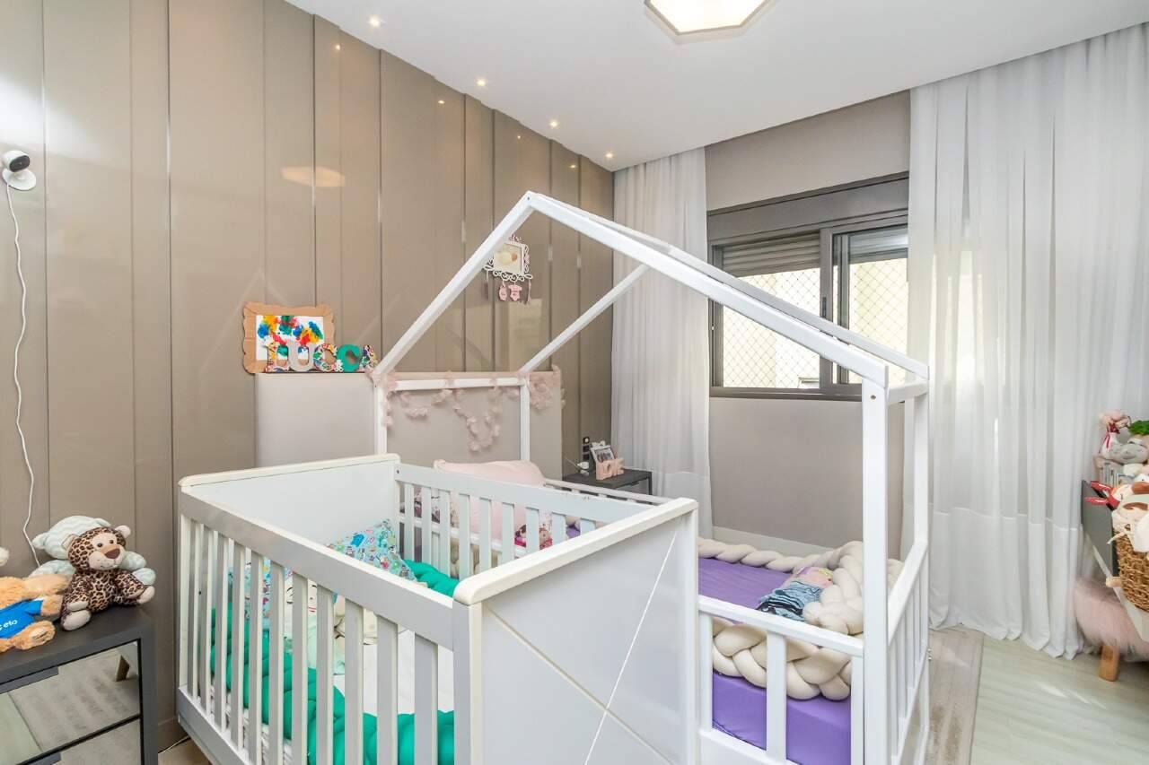 Foto do imóvel Apartamento 4 suites Quadra Mar Mobiliado a venda no Edifício Milano em Meia Praia.