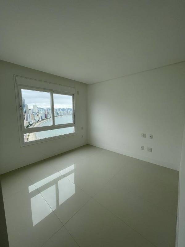 Foto do imóvel Cobertura Triplex Vista Mar com 07 Suítes á venda no Edifício Gran Palazzo em Balneário Camboriú