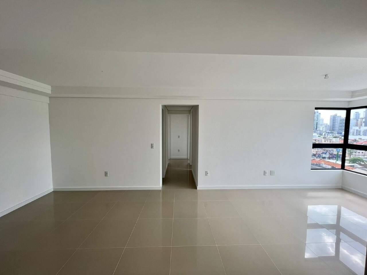 Foto do imóvel Apartamento com 03 Dormitórios á venda no Edifício Icon Residence em Balneário Camboriú