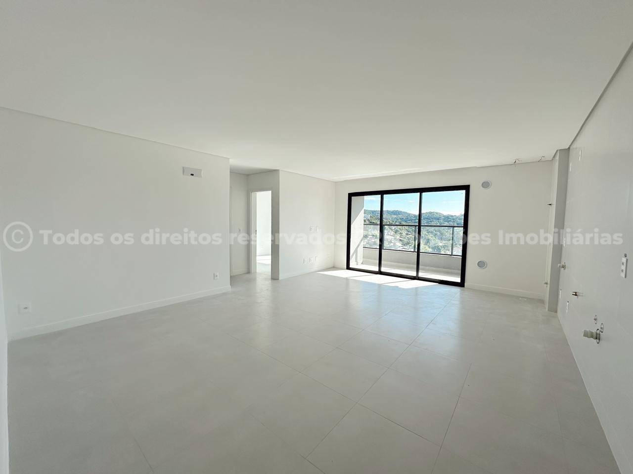 Foto do imóvel Apartamento com 2 Suítes à Venda no Edifício Brava Valley na Praia Brava em Itajaí