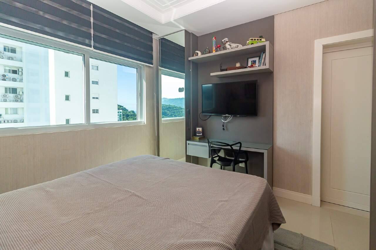 Foto do imóvel Apartamento 04 dormitórios no Solar Gonçalves na Barra Norte Balneário Camboriú