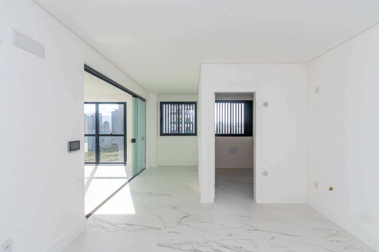 Foto do imóvel Apartamento a venda no Edificio Doha Tower com 04 Quartos sendo 04 Suites em Itapema Meia Praia